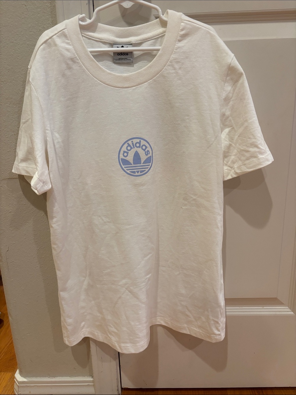 adidas 10-12 Unisex NWOT Classic / Vintage Trefoil Logo